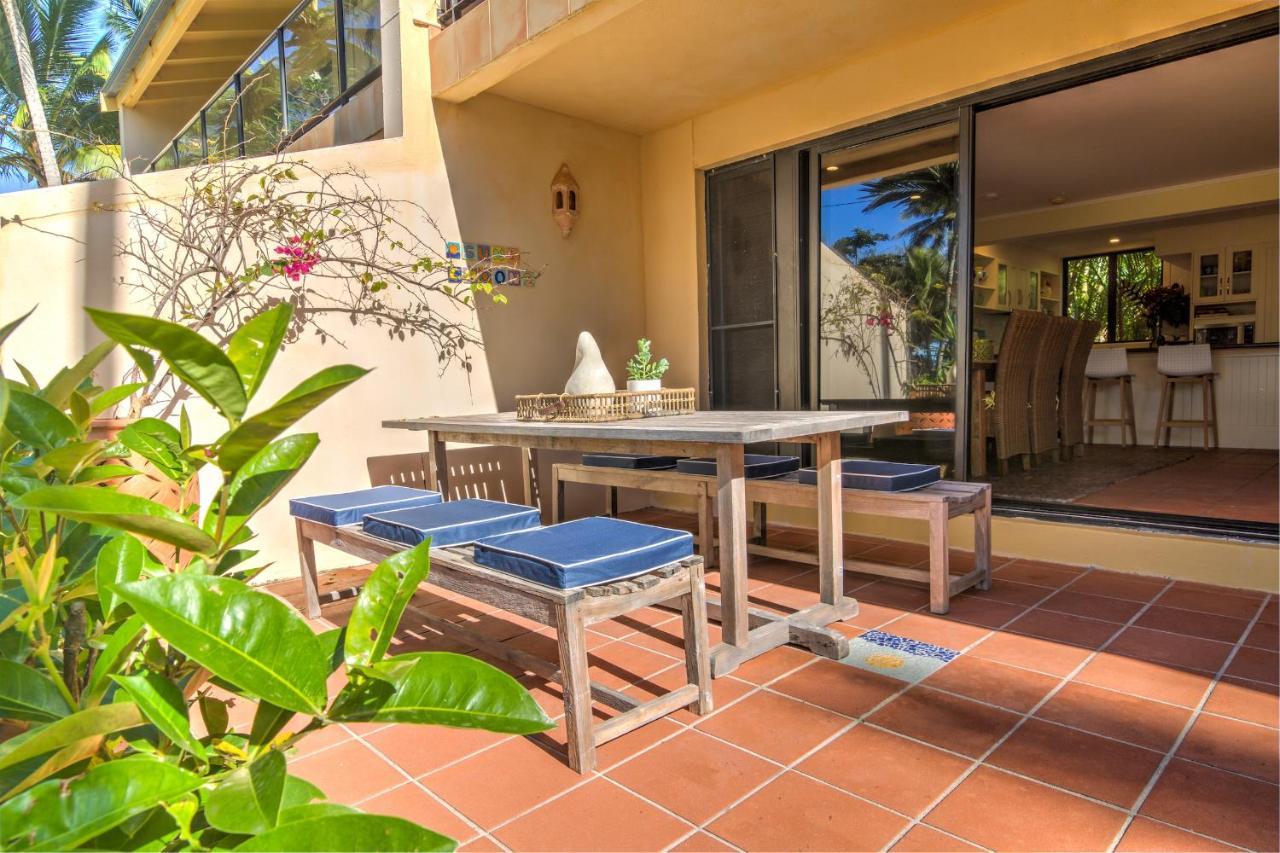 Number 2 On The Beach | Beautiful Beachfront Villa Port Douglas Exterior photo